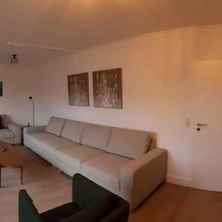 Alte Schule Deifeld 10-12 Personen - Schieferhaus Feriehus *