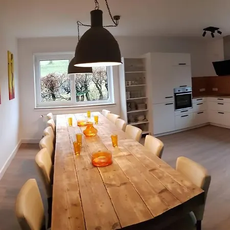 Alte Schule Deifeld 10-12 Personen - Schieferhaus Holiday home Medebach