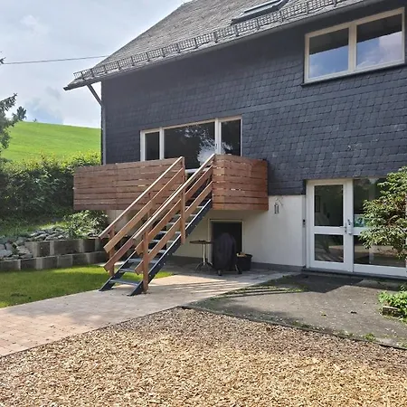 Holiday home Alte Schule Deifeld 10-12 Personen - Schieferhaus